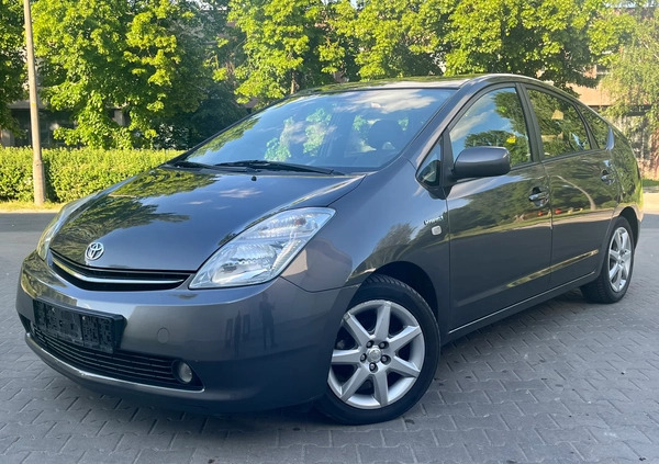 Toyota Prius cena 26999 przebieg: 212800, rok produkcji 2008 z Lwówek małe 529